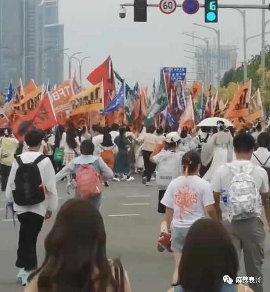 这场盛大闹剧终于结束了啊…