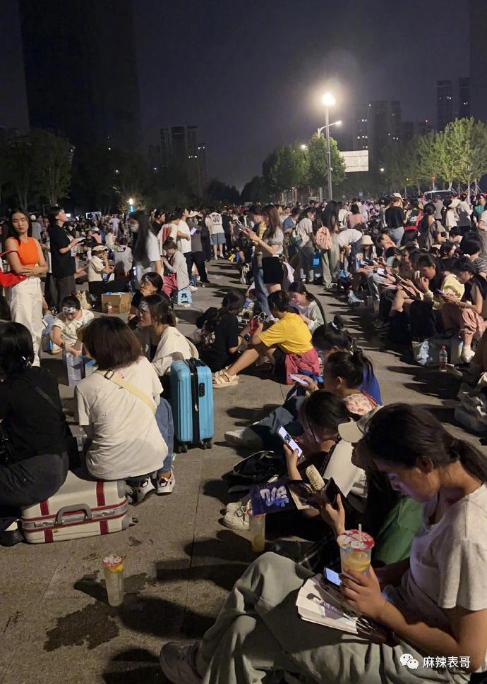 这场盛大闹剧终于结束了啊…