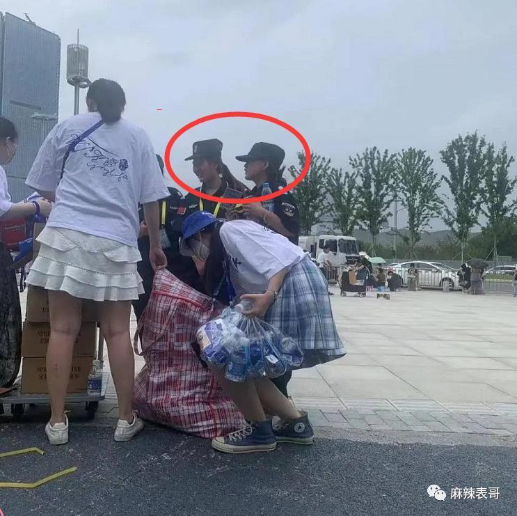 这场盛大闹剧终于结束了啊…