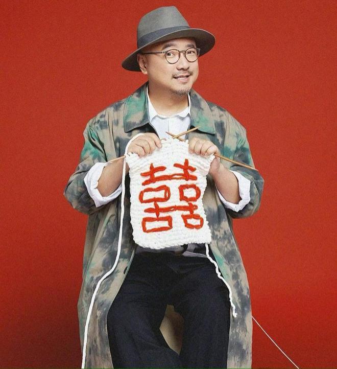 徐峥现身陪女儿看电影，徐小宝手舞足蹈超开心