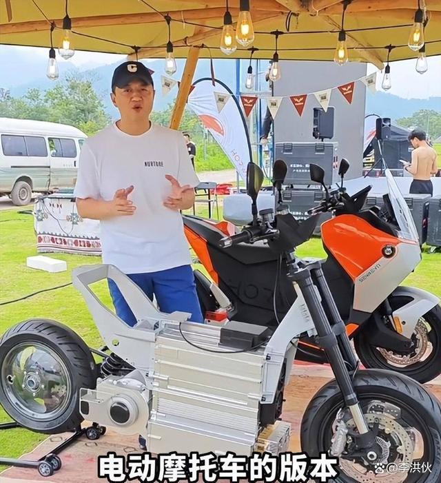 李亚鹏斥资20亿开火锅店，欲两年超越海底捞