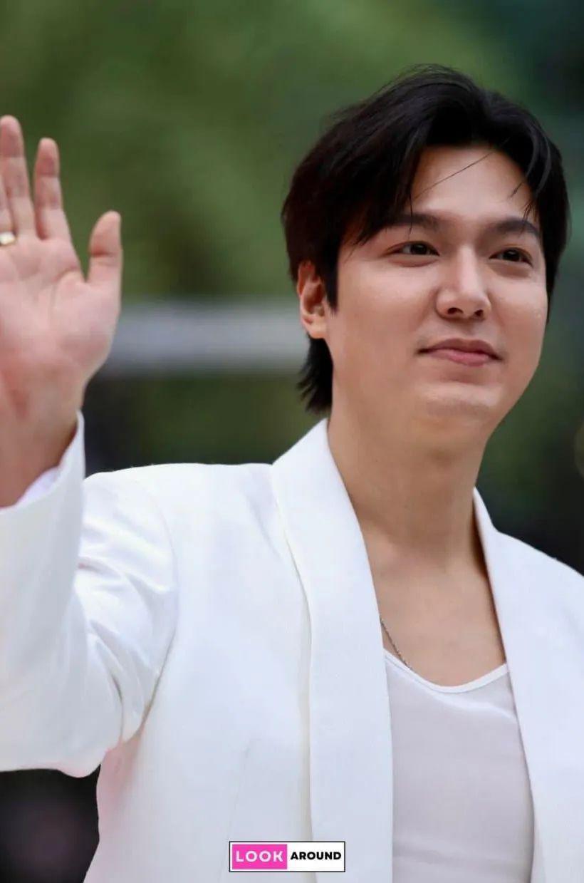 不敢认！男神也发福了？