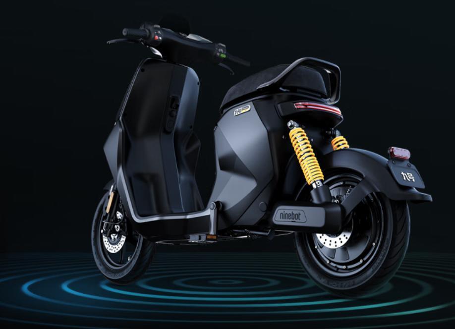 九号电动车“机械师 MMAX 110”今晚 8 点开售，首发价 6899 元起