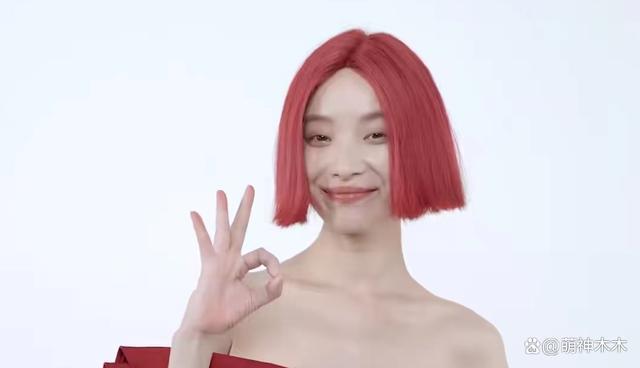 cosmo女星状态：刘亦菲滤镜开太大，倪妮假发质量差
