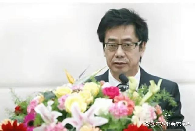 霍家又陷争产风波,霍文芳起诉长房,曾诈骗20亿被扫地出门