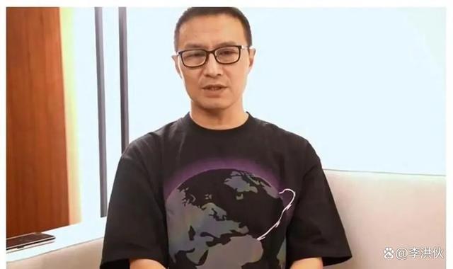 太激动！杨坤在直播间骂网友“王八蛋”，受到啥刺激了？