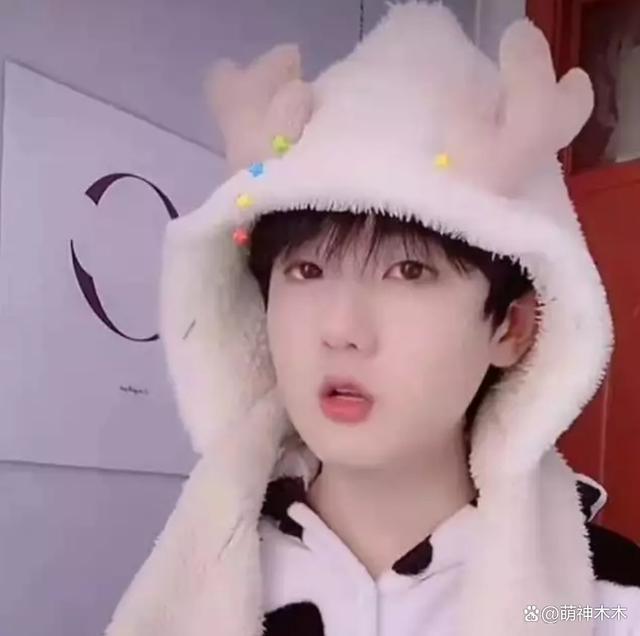 内娱选秀卷土重来！选手照片被嘲美发师聚会，还撞脸明星