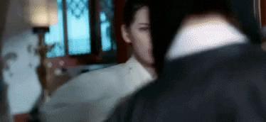 多恨她啊，在评论区刷屏抵制