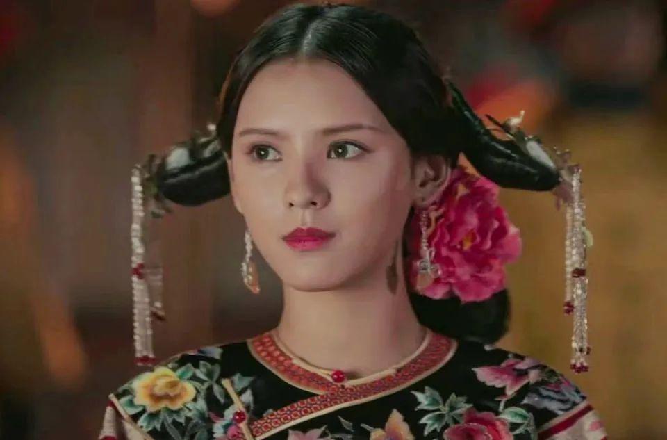 多恨她啊，在评论区刷屏抵制