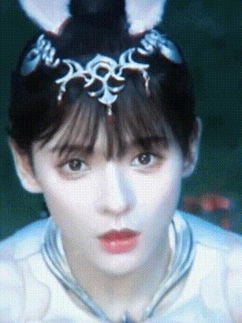 多恨她啊，在评论区刷屏抵制