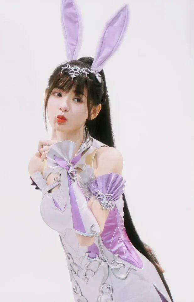 多恨她啊，在评论区刷屏抵制