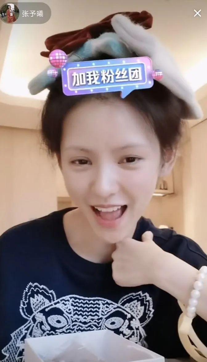 多恨她啊，在评论区刷屏抵制