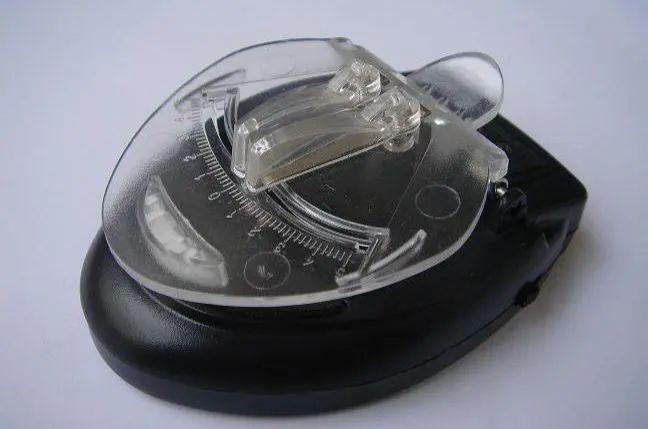 欧盟《新电池法》会让“万能充”再度复活？假的！