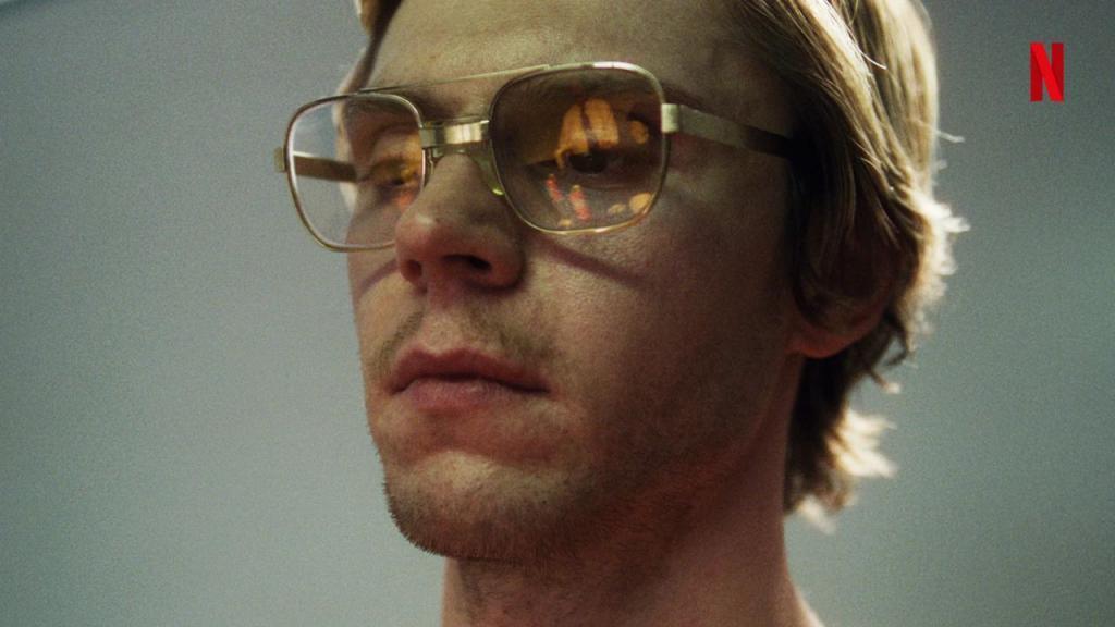 卖惨求同情？抱歉，她不配