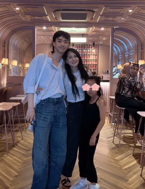 伊能静给儿子写长信 晒庾恩利与小米粒愉快日常