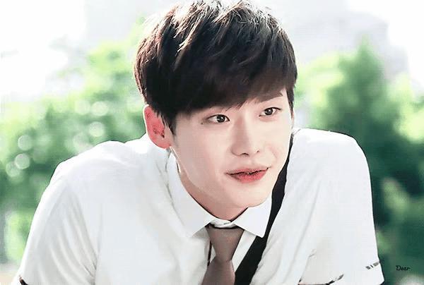 一代神颜，突然残到没眼看了。