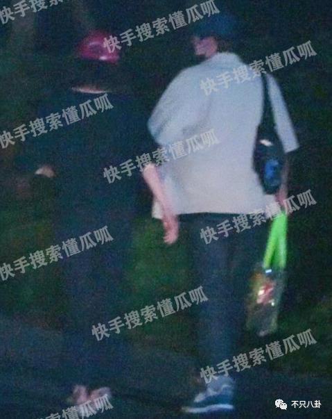 刚红就被曝恋爱了？网友还对他格外宽容？