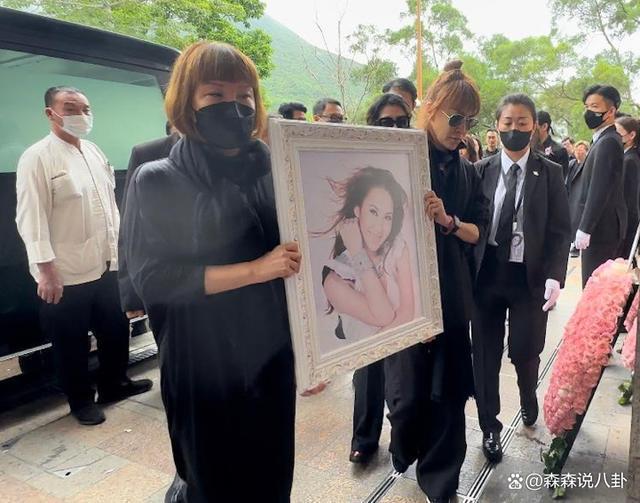 Bruce回应将申请调查李玟死因，称亡妻遗愿是海葬