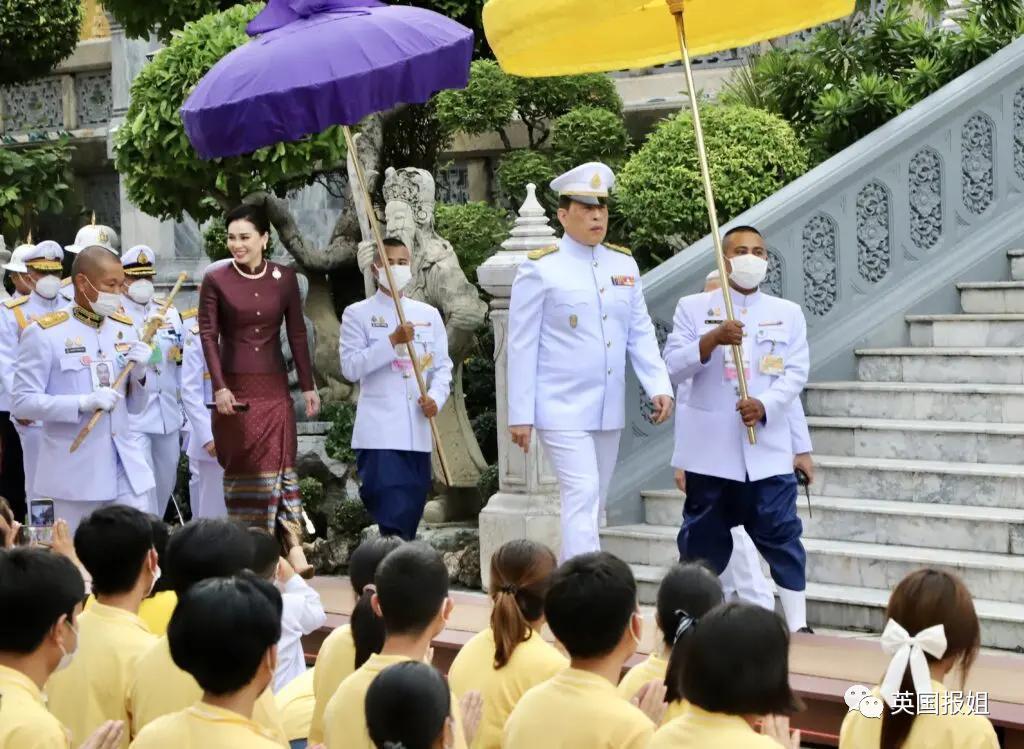 泰国42岁二王子流亡海外近30年后突然回国，想夺王位？