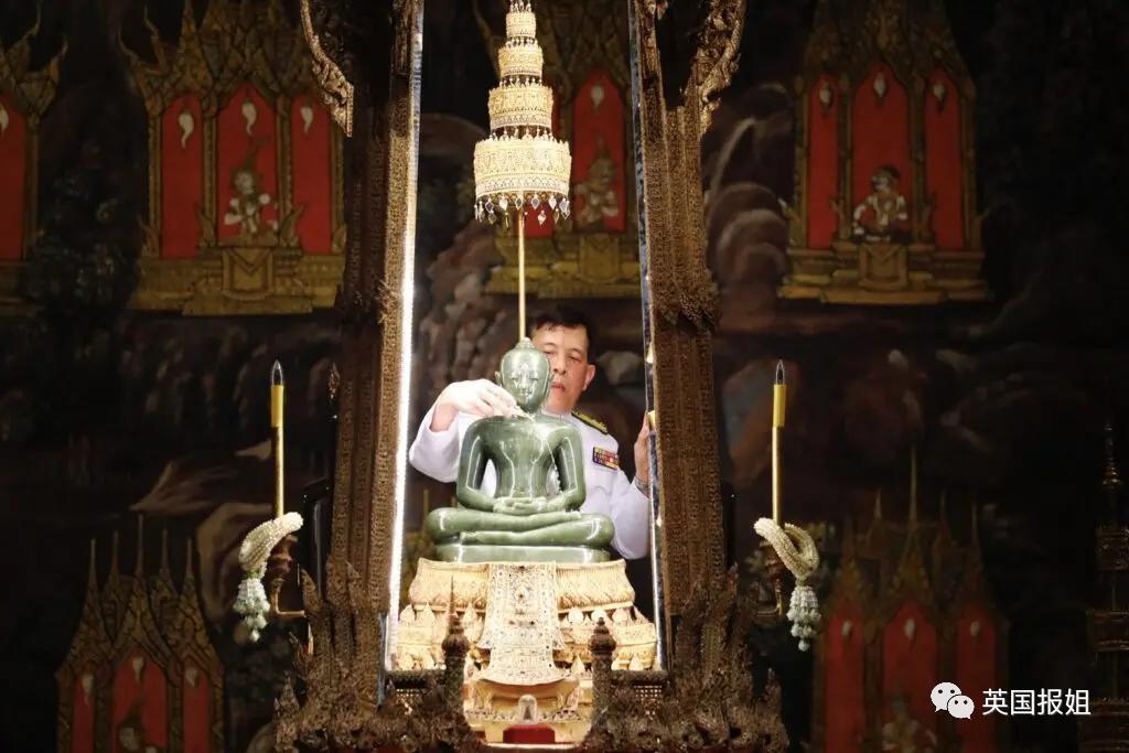泰国42岁二王子流亡海外近30年后突然回国，想夺王位？