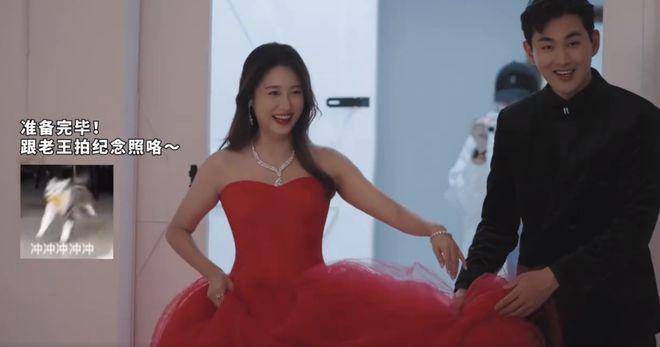 王彦霖拍婚纱照庆结婚两周年，女儿跳舞见证幸福
