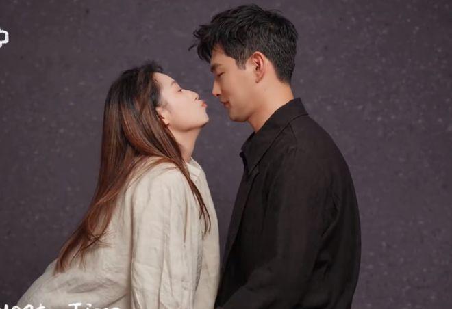 王彦霖拍婚纱照庆结婚两周年，女儿跳舞见证幸福