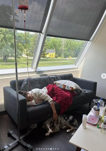 超模Bella自曝患可怕疾病，比伯和艾薇儿也曾受其害
