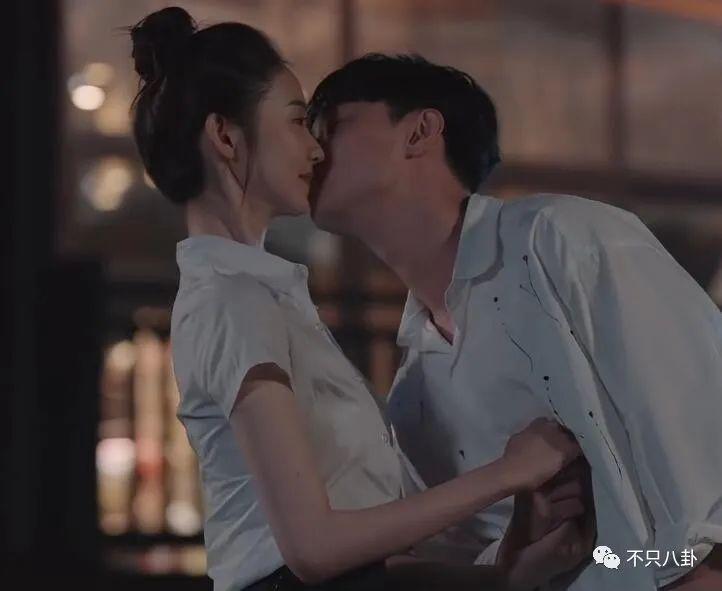 他对女演员做的这些事儿，算是性骚扰吗？