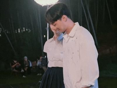 他对女演员做的这些事儿，算是性骚扰吗？