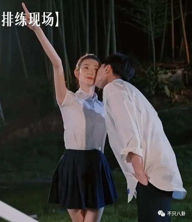 他对女演员做的这些事儿，算是性骚扰吗？