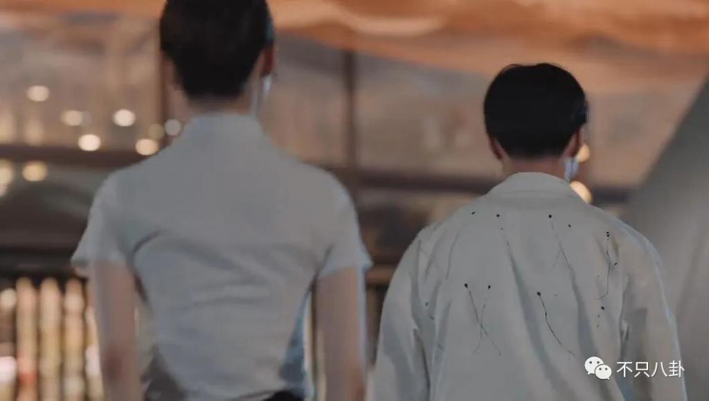 他对女演员做的这些事儿，算是性骚扰吗？