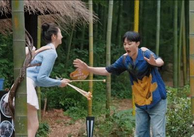 他对女演员做的这些事儿，算是性骚扰吗？