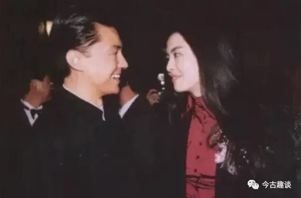 尊龙与费翔，殊途同归