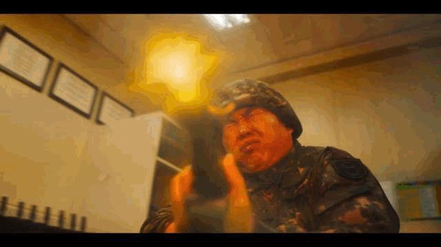 网飞王炸剧，直指亚洲最大丑闻