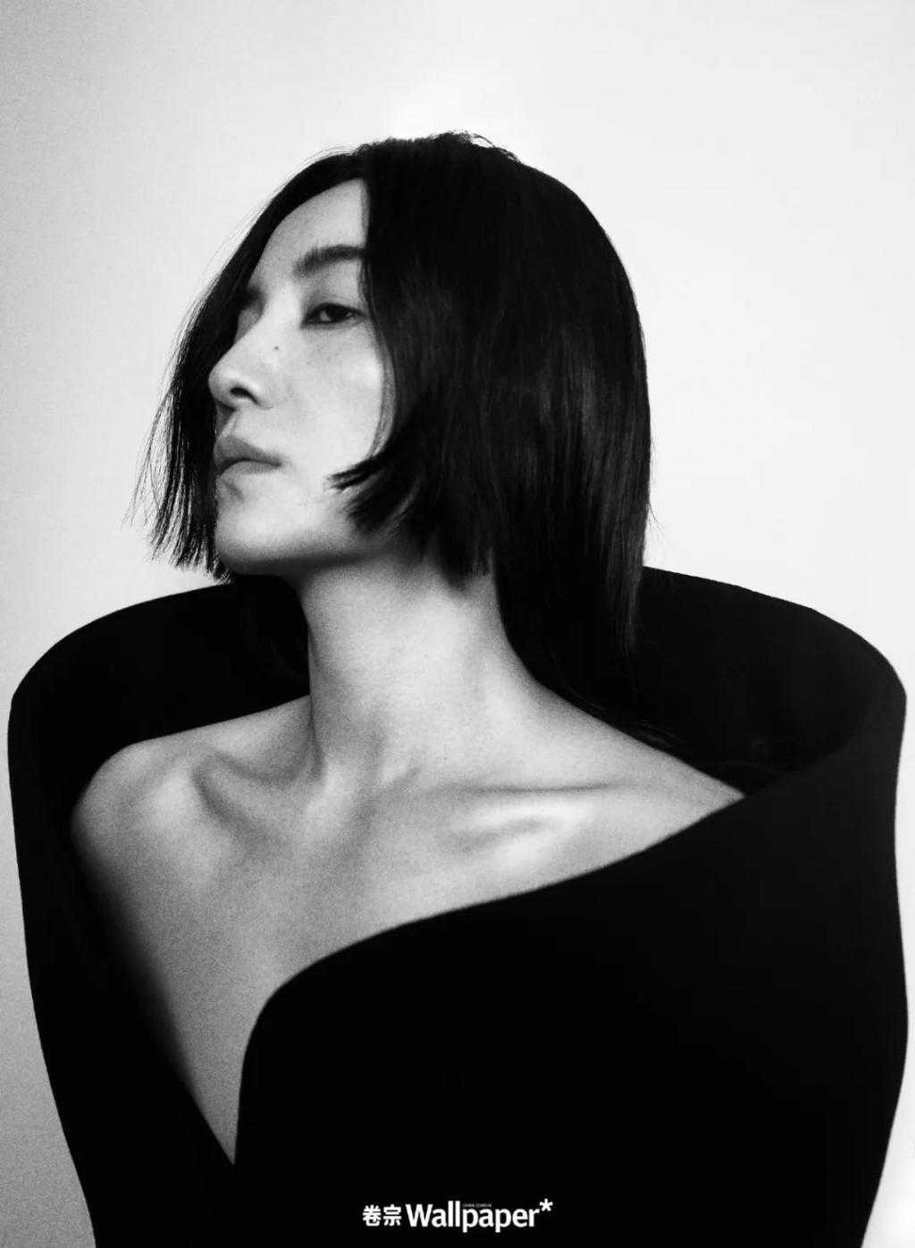 高定穿不完，封面上个遍……时尚圈为啥这么喜欢这位傻大姐？