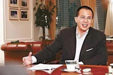 李嘉诚老去，豪门巨变