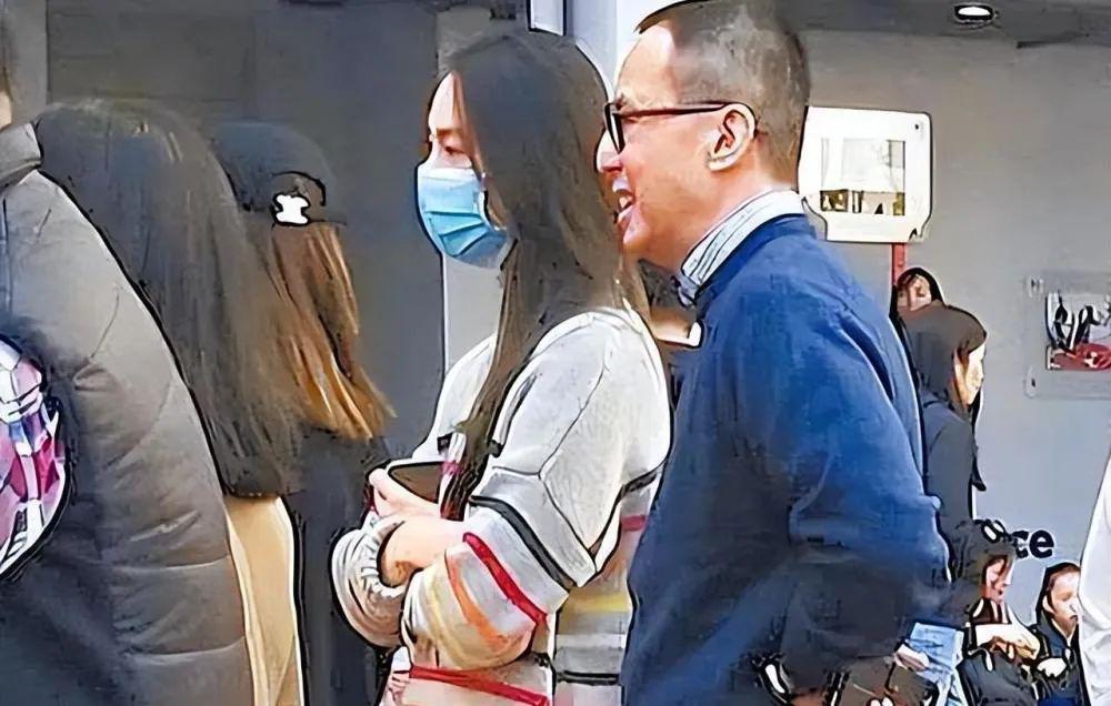 李嘉诚老去，豪门巨变