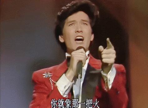 一把年纪，开始脱衣服？