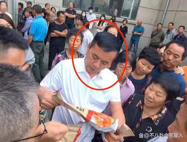 众星驰援黑龙江：贾乃亮捐米饭，周深、魏大勋等反应迅速