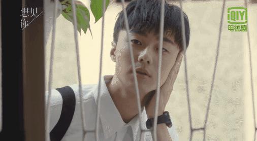 吻戏罗生门，他这到底算不算职场骚扰？