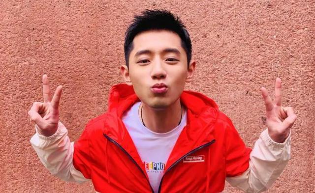 曝奥运冠军涉嫌贪污被带走，张继科被怀疑，邓亚萍火速回应