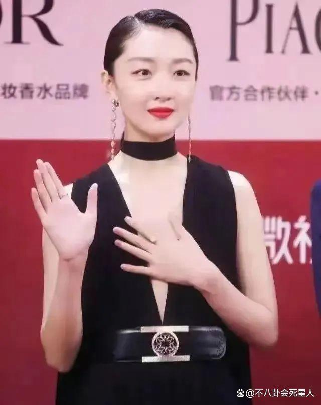 刘昊然周冬雨恋情曝光仅一年，活成了“相反”的样子