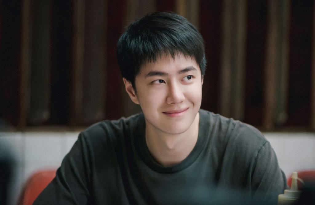 《孤注一掷》票房2天8亿！成暑期档黑马，《热烈》被淘汰出局