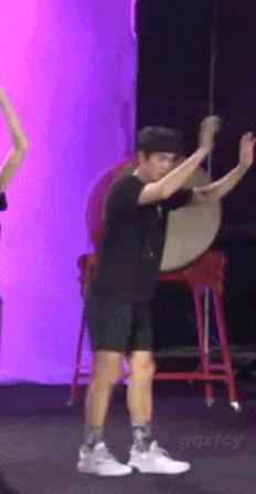 这算哪门子塌房啊……