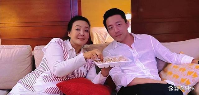 两个女人一台戏，张兰大S你来我往互不示弱，最后都很狼狈