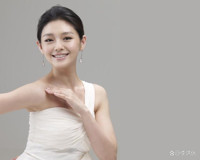 两个女人一台戏，张兰大S你来我往互不示弱，最后都很狼狈