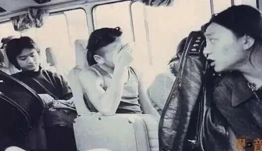 他要是没进精神病院，贵圈不至于如此