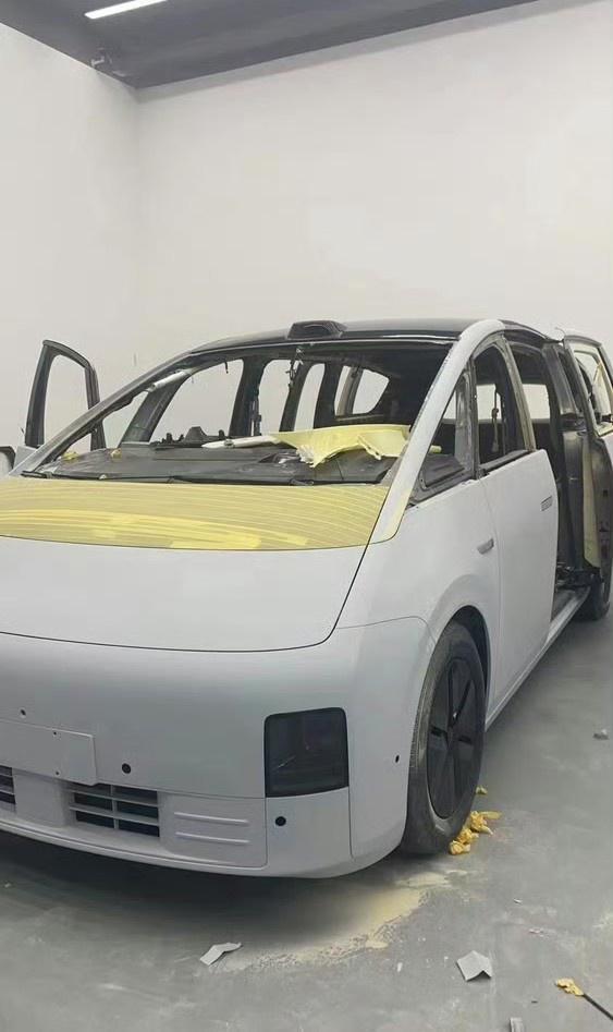 李想：理想 MEGA 汽车有信心成为 50 万元以上销量第一的新爆品