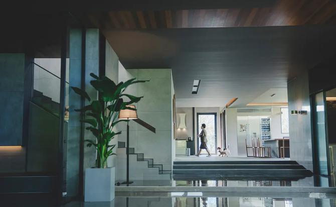 十年了，这电影终于可以封神了