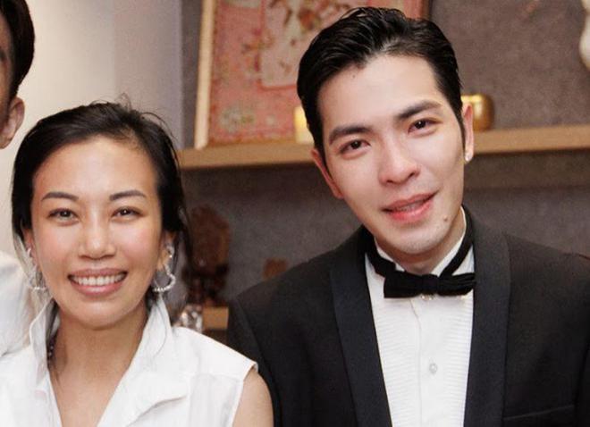 萧敬腾晒全家福，50岁林有慧与大16岁婆婆长得像